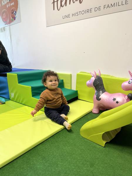 Les cours de baby gym pour les non marcheurs chez HEMA FAMILY, pourquoi faire ?