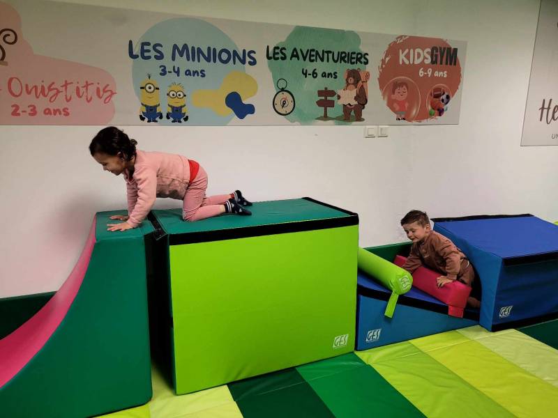 Baby gym chez HEMA FAMILY : un espace d’éveil et de socialisation pour les enfants que vous accompagnez dans le Var 