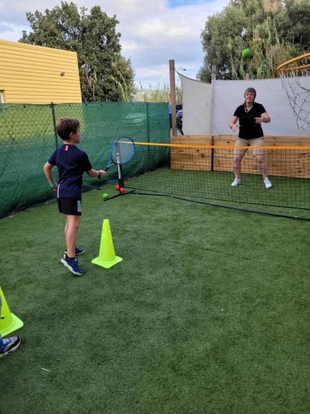 Des vacances actives : découvrez nos stages multi-sports pour tous les jeunes à Six fours les plages dans le Var