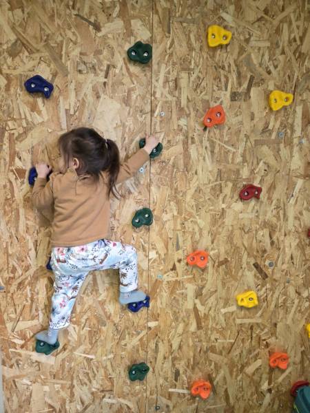Des vacances pleines d’énergie chez HEMA FAMILY : inscrivez votre enfant à nos stages multi-sports à Six fours les plages dans le Var