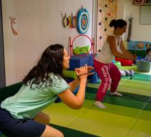 Notre zone d'activité pour ce service Où trouver un atelier ludique pour bébé et enfant à Six-Fours-les-Plages ?